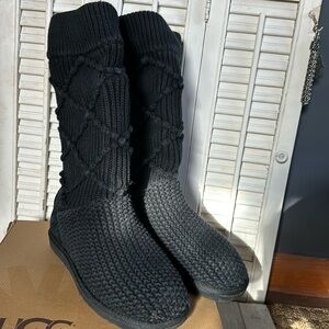 Cardy Uggs knit boots